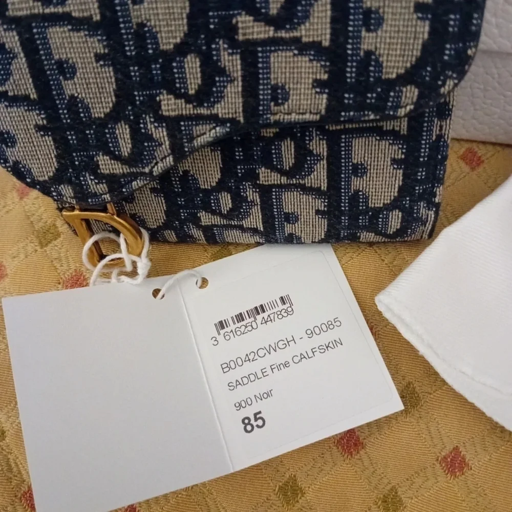 Dior Saddle Lotus Wallet - Picture 3 of 12